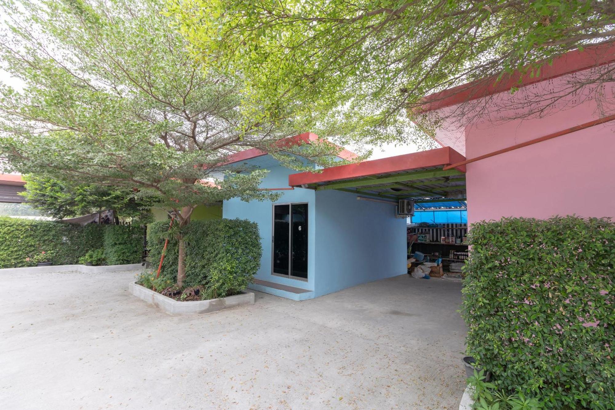 Hotel Oyo 644 Pong Pai House Bangkok Exterior foto
